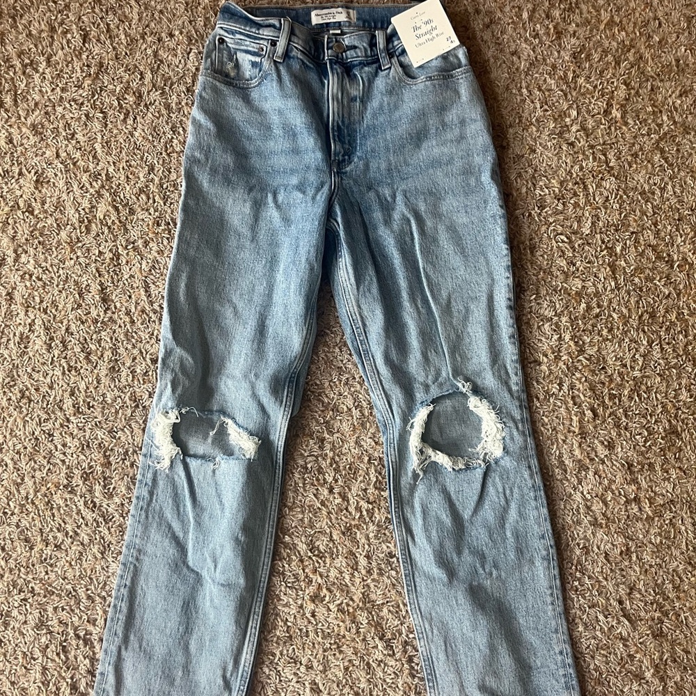 NWT Abercrombie & Fitch 90’s straight curve love jeans